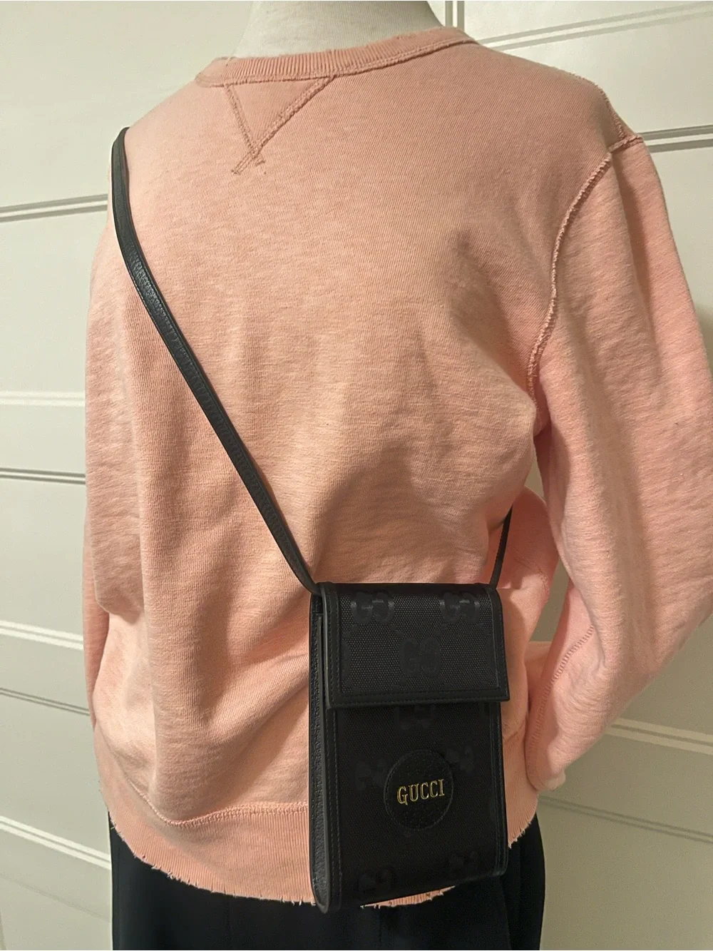 Gucci Off the Grid mini bag, fits iphone promax, comes with dust bag and box!